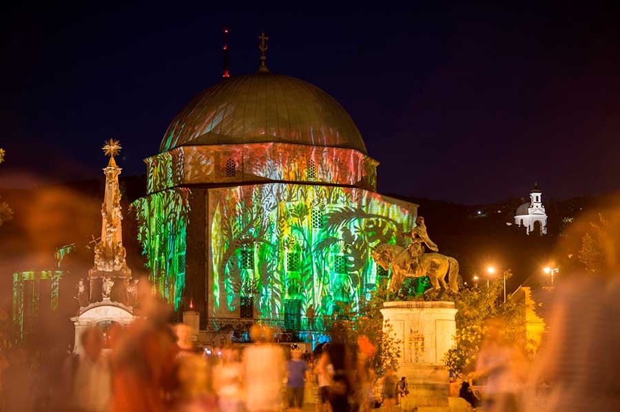 Фестиваль света в Пече