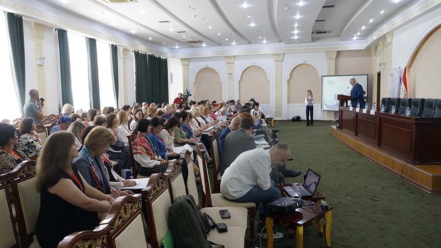 Пленарное заседание. Выступает посол РФ в Таджикистане