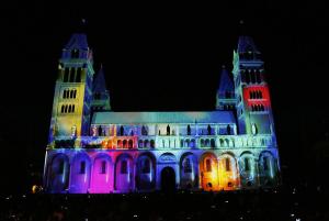 Фестиваль света в Пече