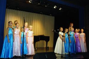 Старшая группа вокально-хоровой студии «Радость»