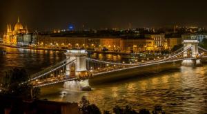 Старый Цепной мост через Дунай