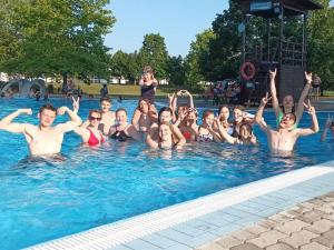 "Nuclear Kids" в Венгрии