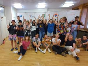 "Nuclear Kids" в Венгрии